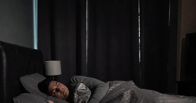 Trabalhador Noturno: Como Dormir de Dia Bem